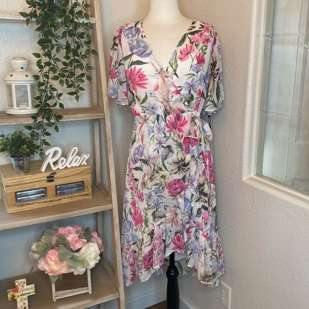 🆕Calvin Klein wrap floral print ruffle midi dress